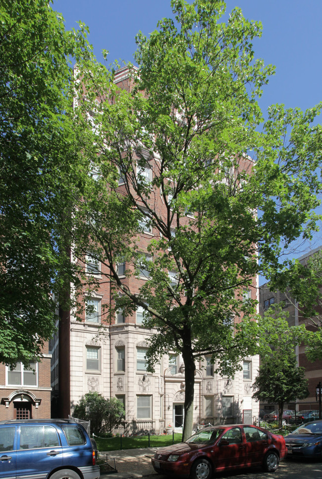 Ivy Hastings in Chicago, IL - Foto de edificio - Building Photo