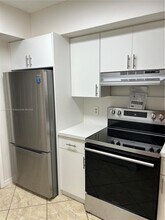2433 Centergate Dr in Miramar, FL - Building Photo - Building Photo