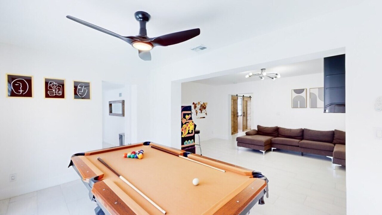 6630 Cody St in Hollywood, FL - Building Photo