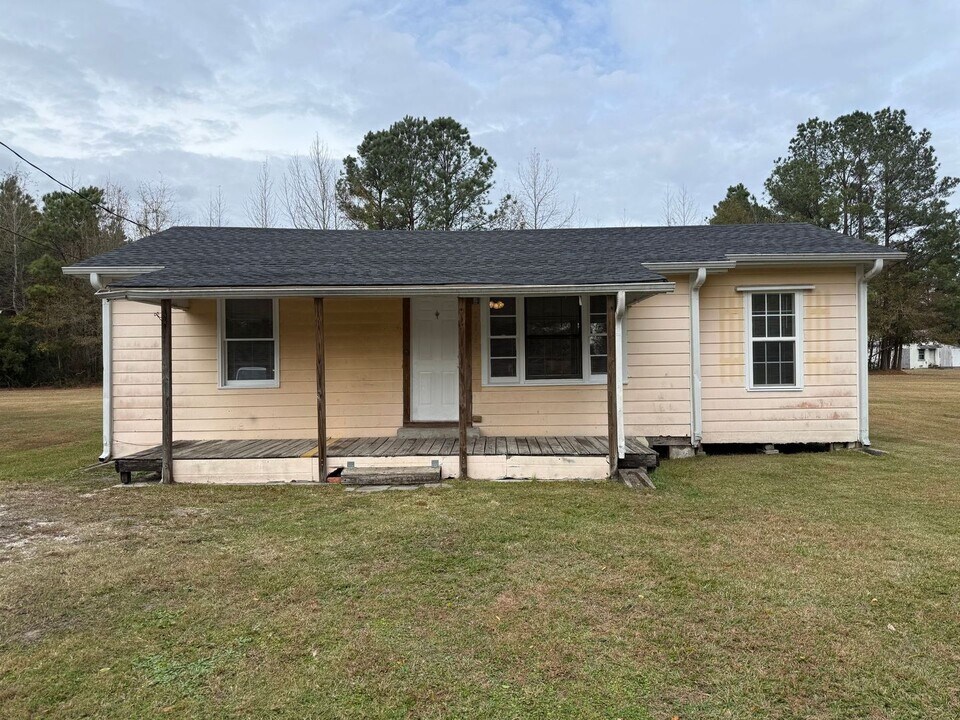 2161 Hines Farm Rd in Jacksonville, NC - Building Photo