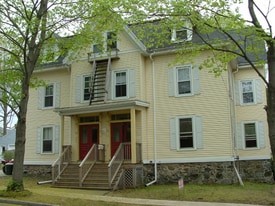 96 Highland St in Portsmouth, NH - Building Photo