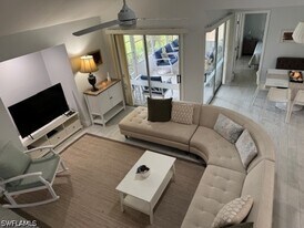 3355 Timberwood Cir in Naples, FL - Building Photo