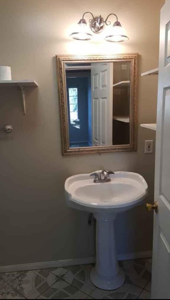 11425 Wheeler Ave, Unit 11425 in Sylmar, CA - Building Photo - Building Photo