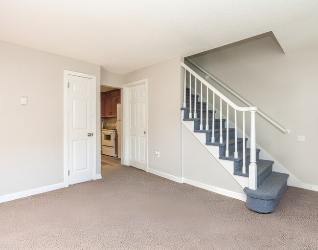 537 Boswell Ave in Norwich, CT - Foto de edificio - Building Photo