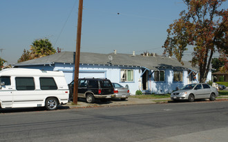 1821-1825 Beverly Blvd Apartments