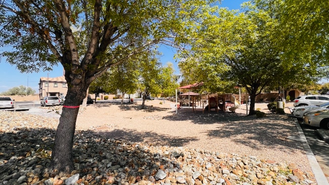 1437 N 80th Ln in Phoenix, AZ - Building Photo - Building Photo