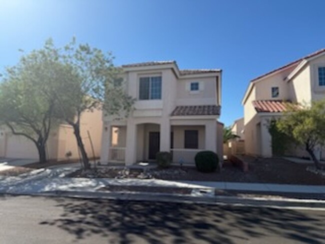 8931 Snowtrack Ave in Las Vegas, NV - Building Photo - Building Photo