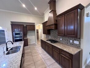 7227 Sylvia Plath Dr in Laredo, TX - Building Photo - Building Photo