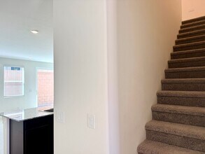 9255 Innot Ave in Las Vegas, NV - Building Photo - Building Photo