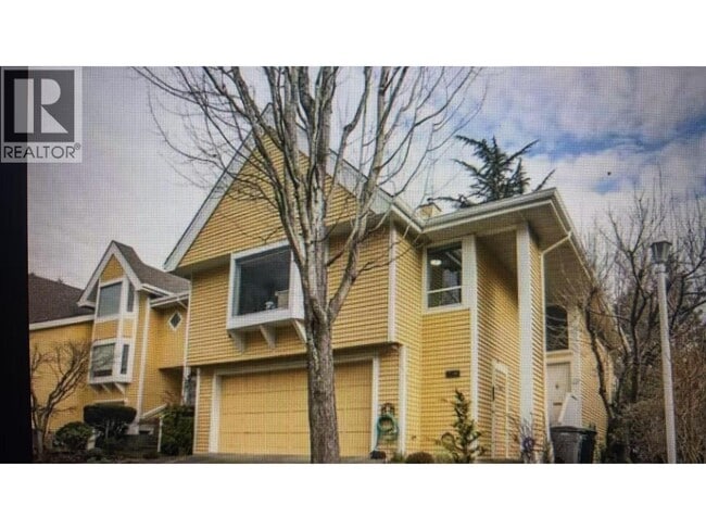 property at 3316 Flagstaff Pl