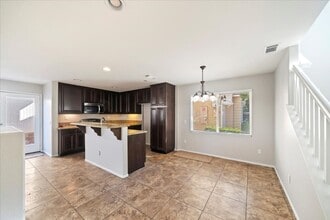 1434 Bittersweet Dr in Beaumont, CA - Building Photo - Building Photo