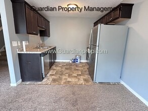 11960 Emery Village Dr N in Champlin, MN - Building Photo - Building Photo