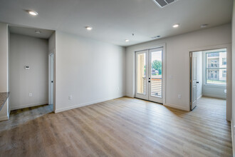 Fort Worth Meadows Apartments in Fort Worth, TX - Building Photo - Interior Photo