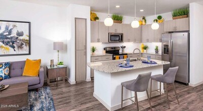 3700 E Williams Field Rd, Unit 2 in Gilbert, AZ - Building Photo - Building Photo