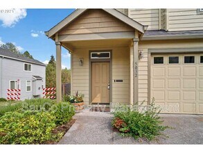 5032 SW 207th Pl in Beaverton, OR - Building Photo - Building Photo