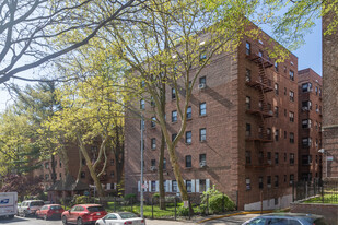 11866 Metropolitan Ave Apartments