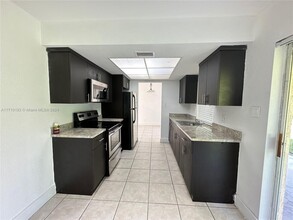 2641 NW 47th Ave in Lauderhill, FL - Building Photo - Building Photo