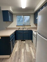 1845 Skyline Ct S in Salem, OR - Building Photo - Building Photo