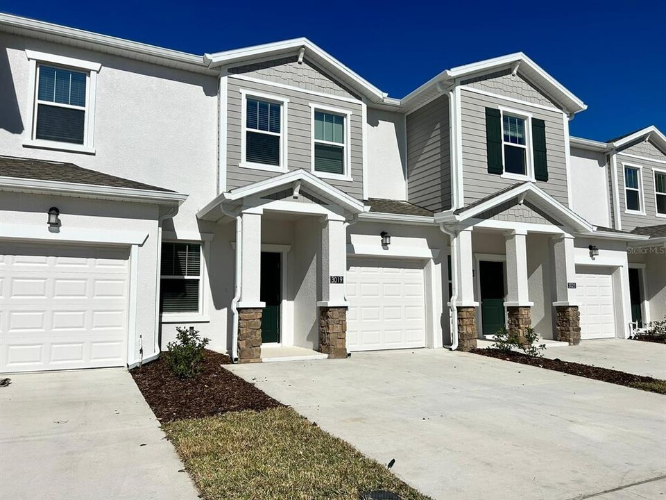 3019 Chantilly Dr in Davenport, FL - Building Photo