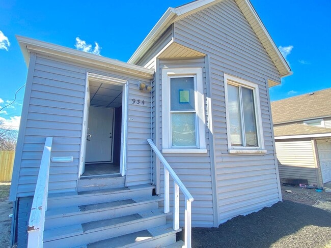 property at 934 Summer St