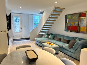 5 Bisley St in Toronto, ON - Building Photo - Building Photo