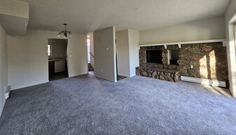 1935 Edwards Dr, Unit D in Sheridan, WY - Building Photo