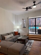 166 East 88th Street in New York, NY - Foto de edificio - Building Photo
