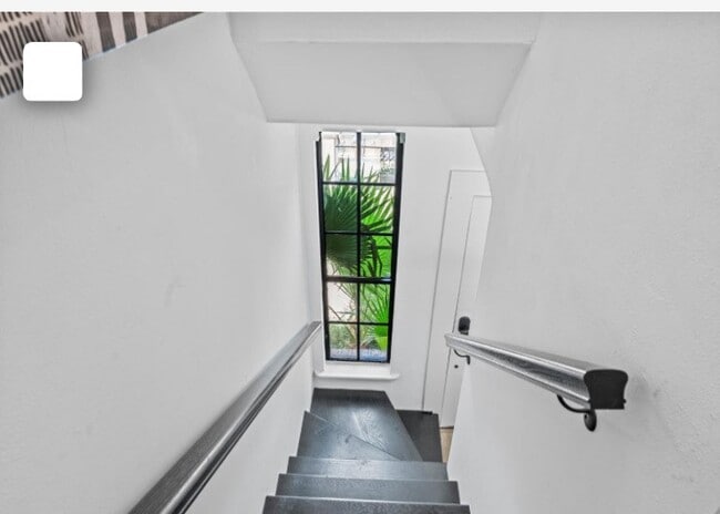 3401 Timmons Ln in Houston, TX - Foto de edificio - Building Photo