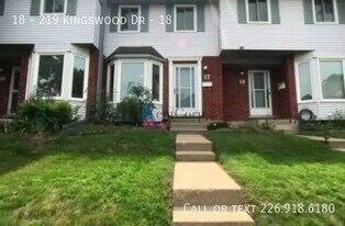 219 Kingswood Dr in Kitchener, ON - Building Photo