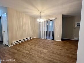 159 Cross Slope Ct in Englishtown, NJ - Building Photo - Building Photo