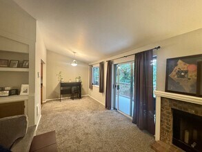 Mill Creek - Country Club Condo in Mill Creek, WA - Building Photo - Building Photo