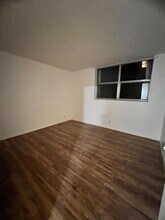 480 Executive Center Dr in West Palm Beach, FL - Building Photo - Building Photo