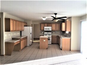 20863 Brentwood Ct in Plainfield, IL - Building Photo - Building Photo