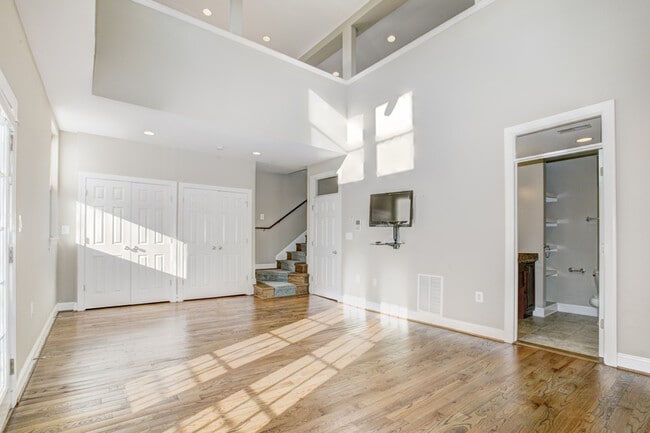 property at 125 15th St NE