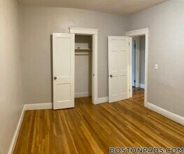 95 Nichols St, Unit 4 in Everett, MA - Building Photo - Building Photo