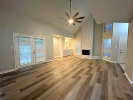 9206 N Allegro St in Houston, TX - Building Photo