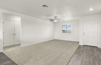 2501 Desi Loop in Belen, NM - Building Photo - Building Photo