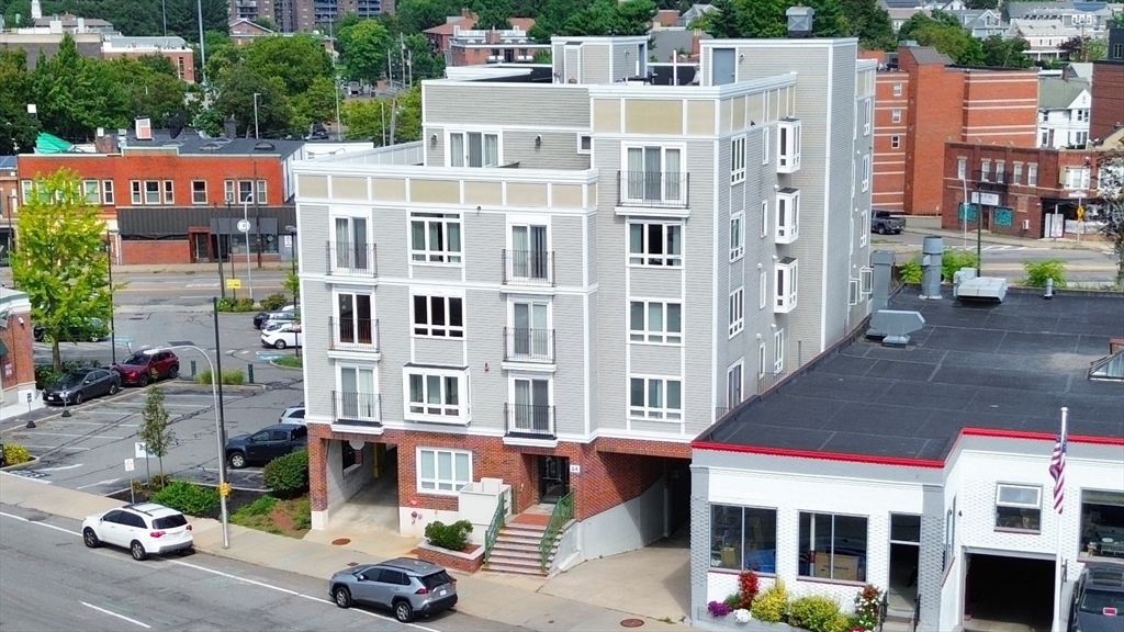 471 Arsenal St in Watertown, MA - Foto de edificio