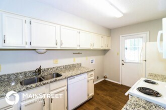 2145 Bobolink Trail in Memphis, TN - Building Photo - Building Photo