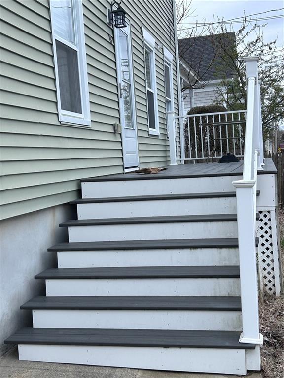 19 Catherine St in Bristol, RI - Building Photo - Building Photo