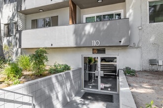 110 S Swall in Los Angeles, CA - Foto de edificio - Building Photo