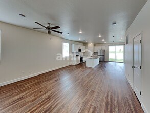 3264 Fields Ave in Syracuse, UT - Building Photo - Building Photo