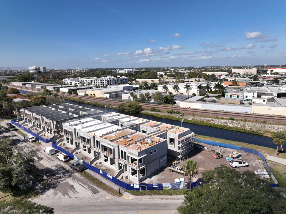 Park Central in West Palm Beach, FL - Building Photo