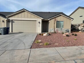 1502 W 460 N in Hurricane, UT - Building Photo - Building Photo