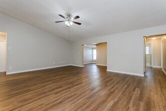 12019 Uracus St in Orlando, FL - Building Photo - Building Photo