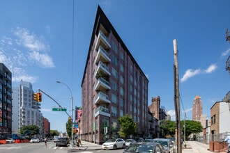 Ten63 Jackson Condominium in Long Island City, NY - Building Photo - Building Photo