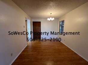 2108 E 18th St in Farmington, NM - Building Photo - Building Photo