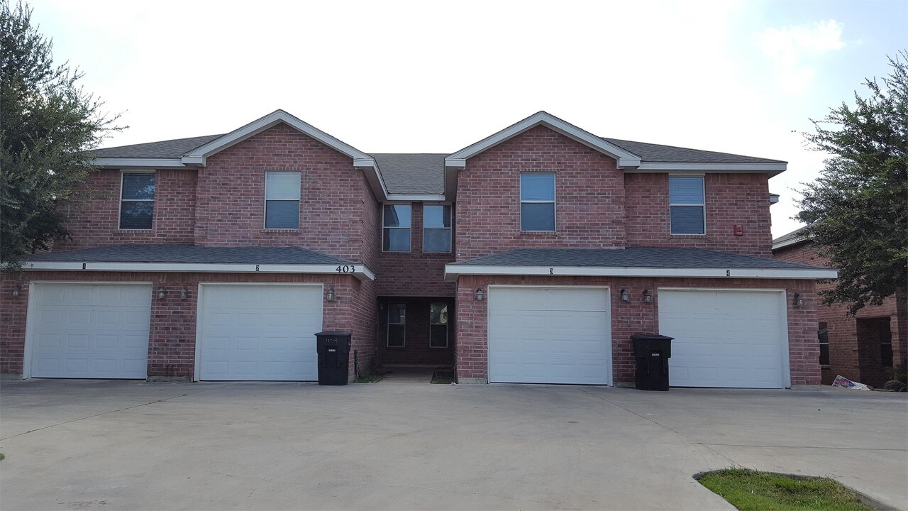 407 S 48th Ln-Unit -1 in McAllen, TX - Building Photo