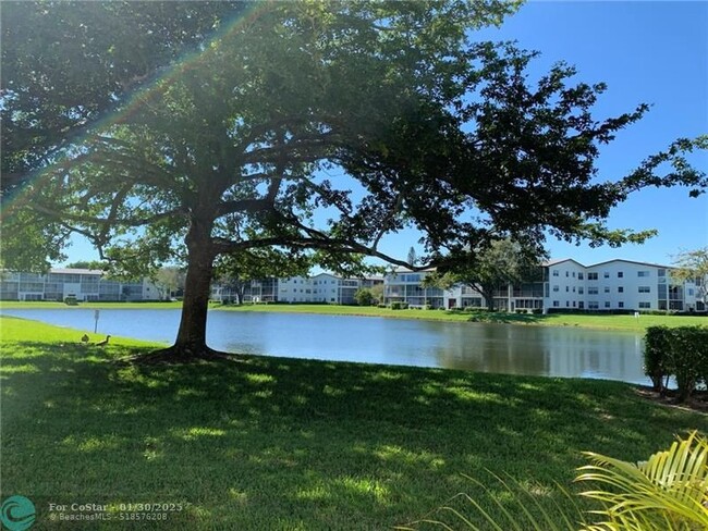 259 Fanshaw G in Boca Raton, FL - Foto de edificio - Building Photo