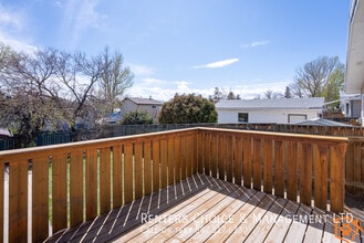 3326-335a 5a Ave S in Lethbridge, AB - Building Photo - Building Photo